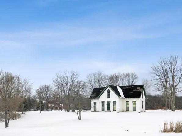 2432 Bauer Rd, Batavia, OH 45103