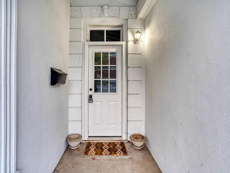 75 Ellis St — Photo 3