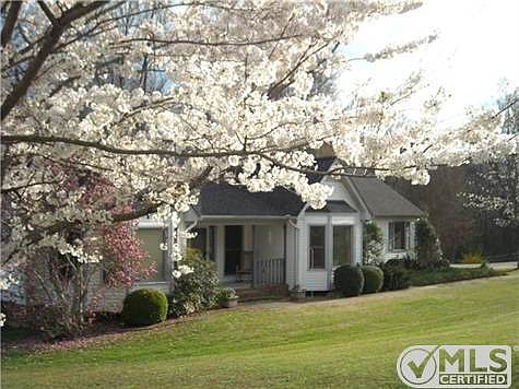 professionally-banked yard