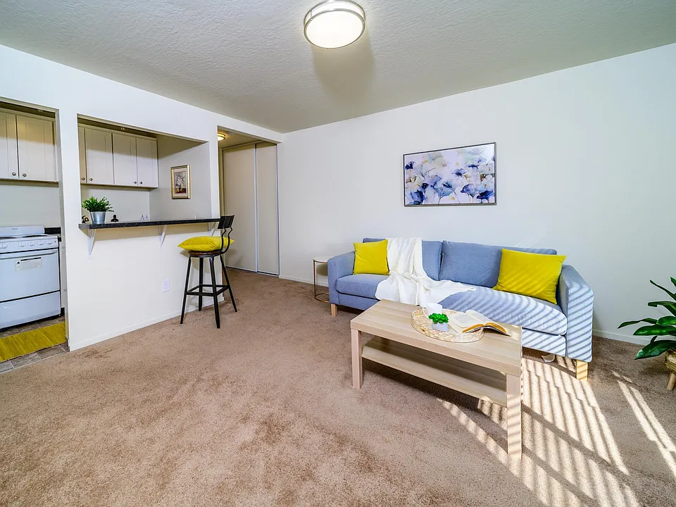 Jr. 1 Bedroom
