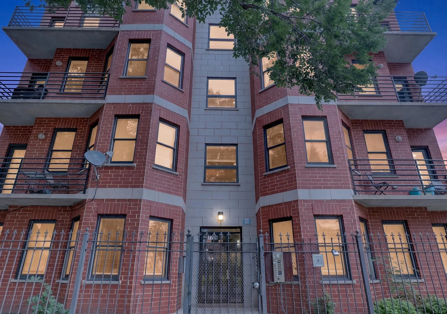2 bed, 1200 sqft, $2,000 — Photo 1