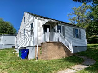 195 Clearview Dr, Christiansburg, VA 24073
