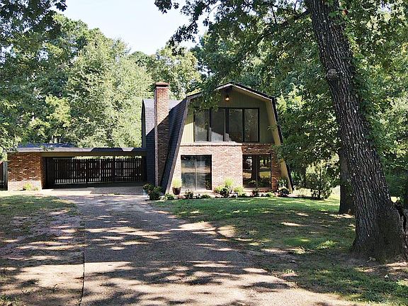 4th image of 103 Stonegate Ct