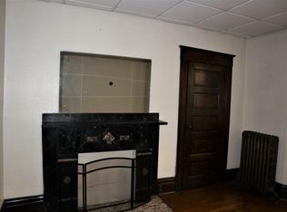 602 2nd St #B, California, PA 15419
