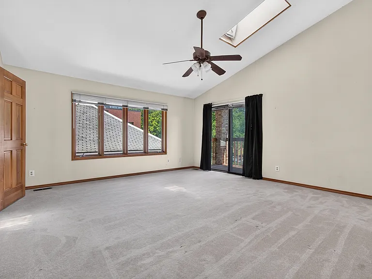 219 S Lafayette St — Photo 14