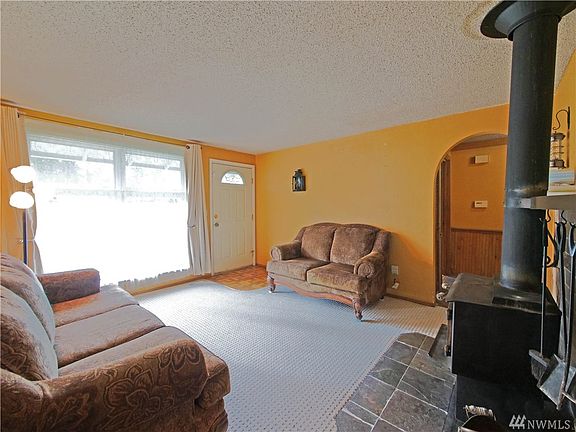 3rd image of 2983 SE Travera Dr