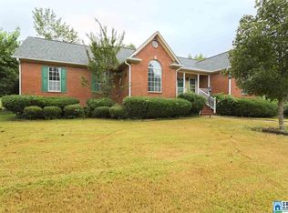 6472 Aspen Ln, Hueytown, AL 35023