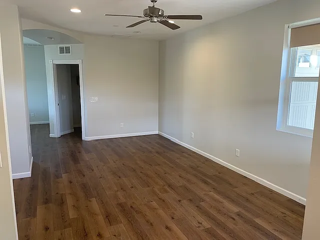 3 bed, 1525 sqft, $2,700 — Photo 4