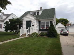 1856 Clermont St, Manitowoc, WI 54220