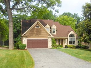 1380 Yorkshire Ln, Carol Stream, IL 60188