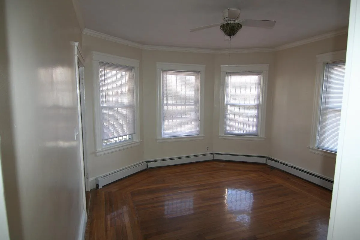 202 Oakland Avenue — Photo 3
