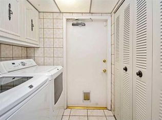 19636 Bobolink Dr, Hialeah, FL 33015