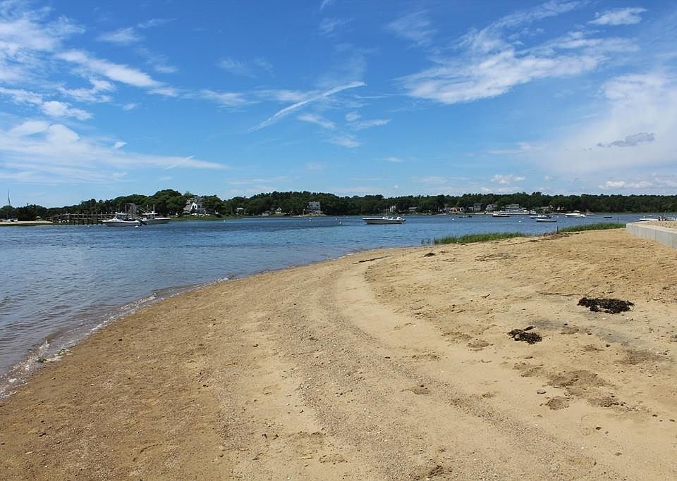 25 Circuit Ave, Wareham, MA 02571 Zillow