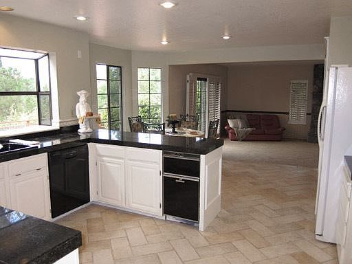 1st image of 711 Blue Spruce Dr