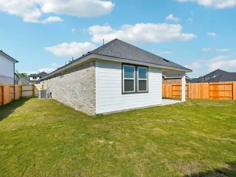 9450 Herons Preserve — Photo 41