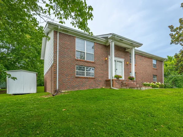 7309 McCormack Dr, Hixson, TN 37343
