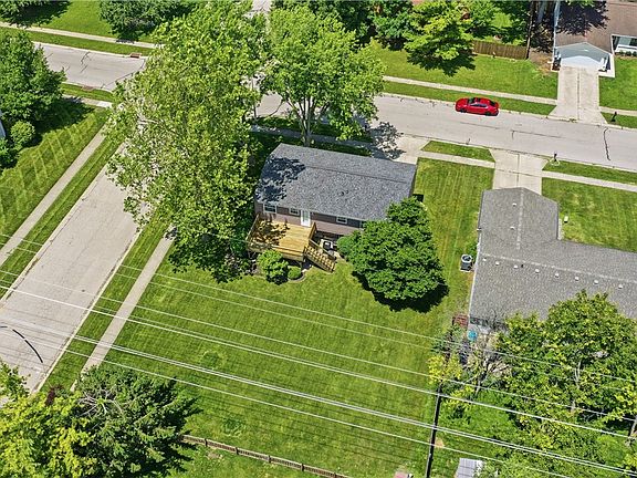 4th image of 2636 Highland Village Ln