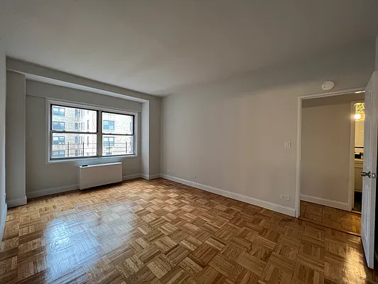 Rented by AZ REALTY NYC LLC | media 23