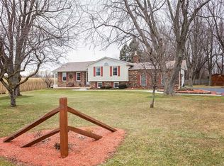 1601 Indian Falls Rd, Corfu, NY 14036