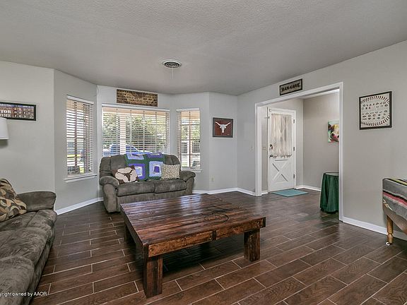 2nd image of 3908 Barclay Dr