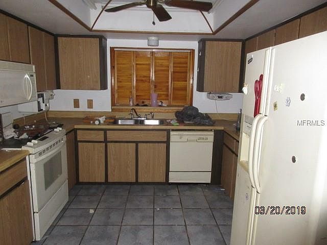 2nd image of 1401 Barcelona Ct