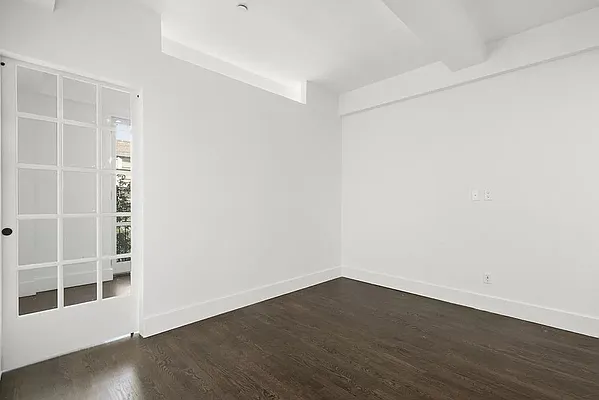 Rented by REAL New York | media 33