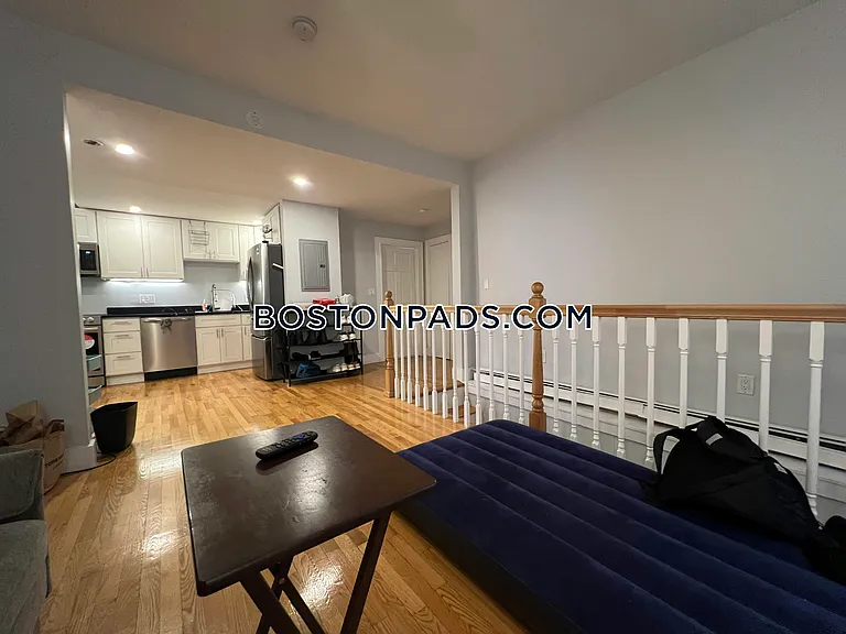 24 Farrington Ave #1 — Photo 47