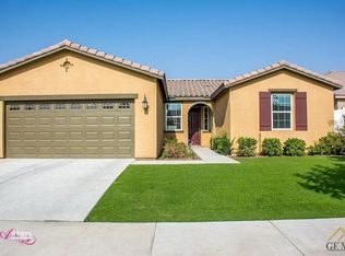 14600 Yellow Lupine Dr, Bakersfield, CA 93314