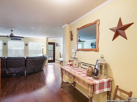 5th image of 4314 Bridgeport Way