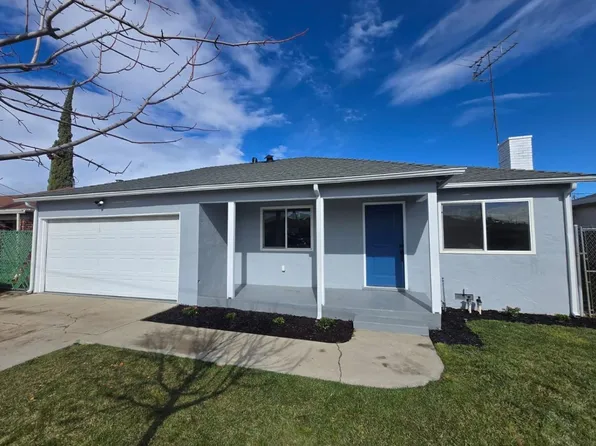 2821 Charlotte Ave, Ceres, CA 95307
