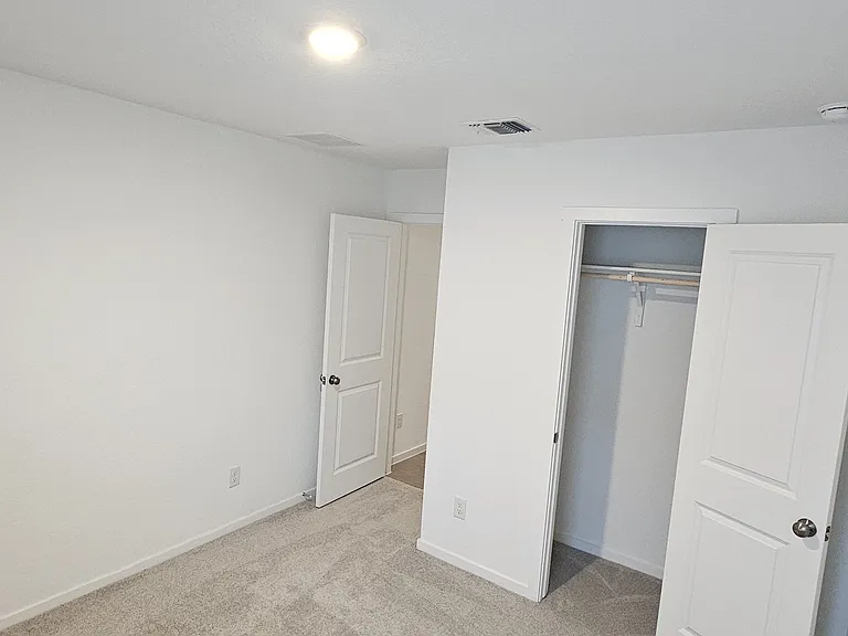 7805 Thor Dr — Photo 9