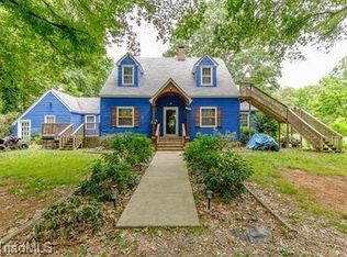 6238 Old 421 Rd, Liberty, NC 27298