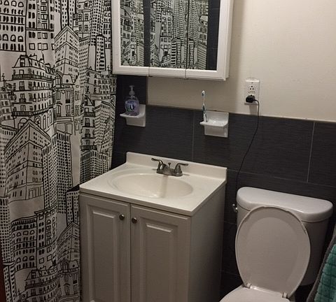 5th image of 422 Lafayette Ave