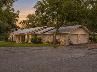 1736 County Road 182, Hallettsville, TX 77964