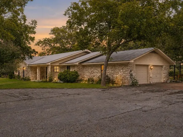 1736 County Road 182, Hallettsville, TX 77964