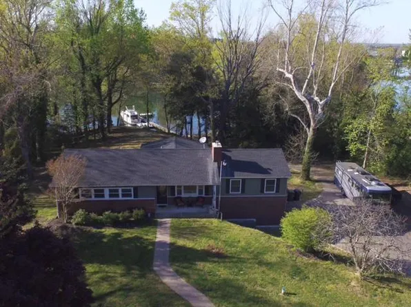 45942 Harbor Ln, Lexington Park, MD 20653