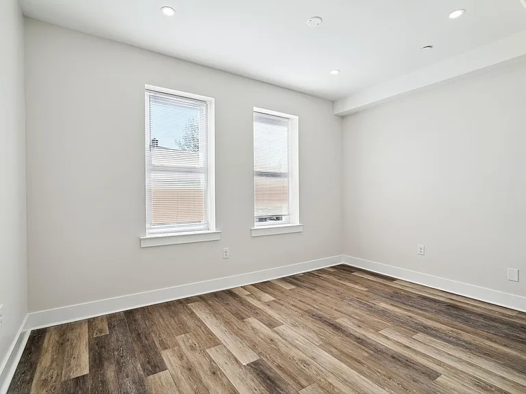 4141 Mantua Ave #2F — Photo 5