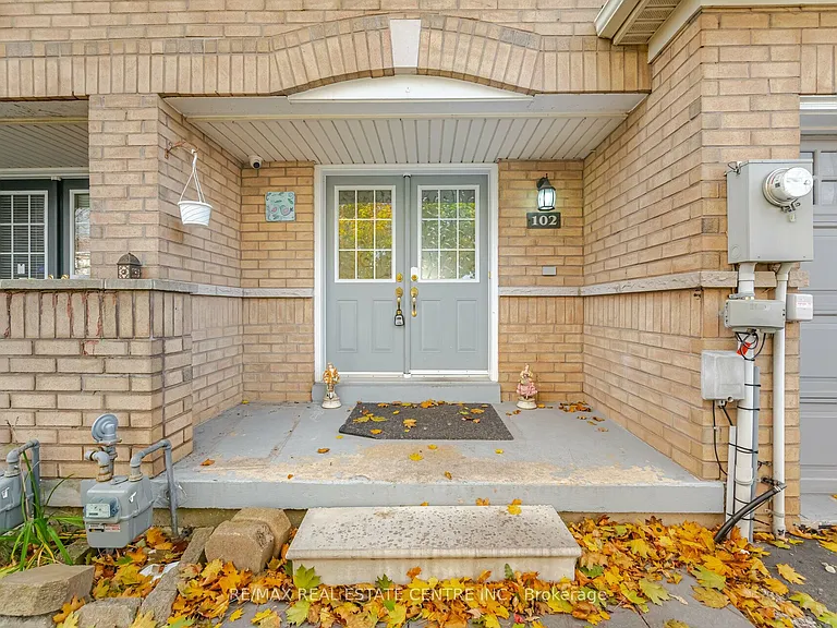 102 Charcoal Way — Photo 3