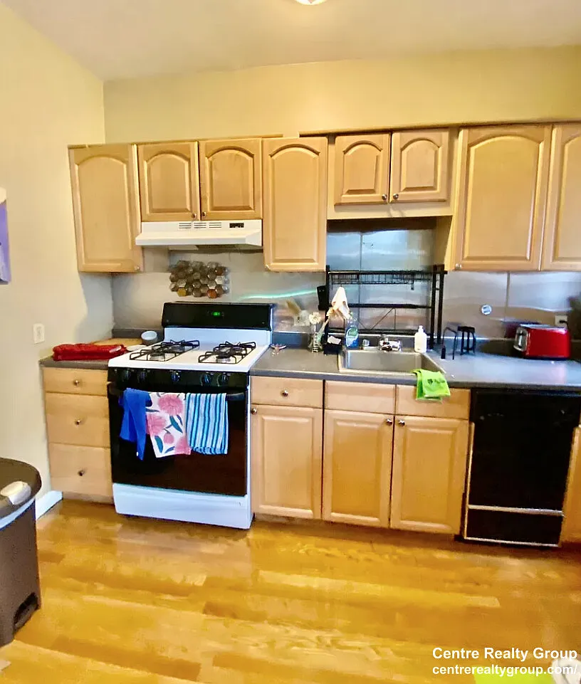 1 bed, 1.0 bath, $2,595 — Photo 3
