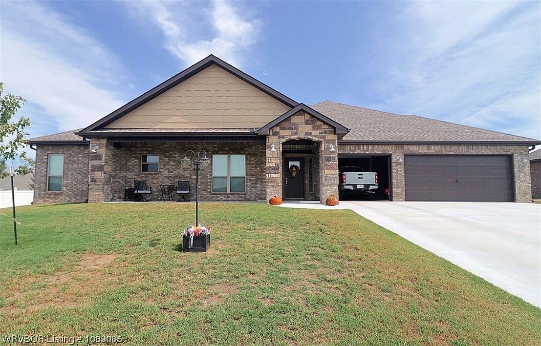 1703 W Tatham Ave, Sallisaw, OK 74955 MLS 1069085 Zillow