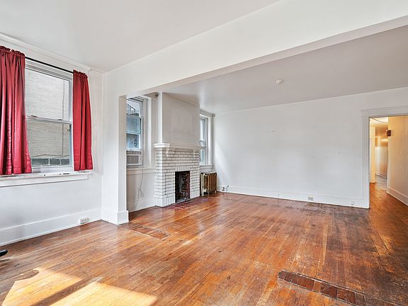 4th image of 5528 Beverly Pl APT 1