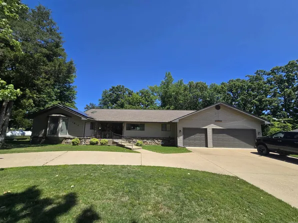 1819 Fairway Dr, Mountain Home, AR 72653