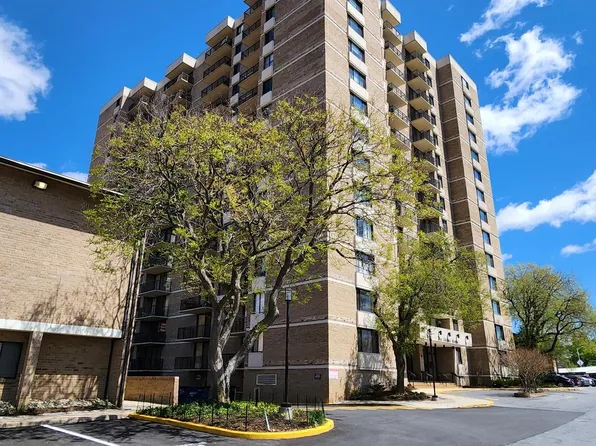 118 Monroe St APT 309, Rockville, MD 20850