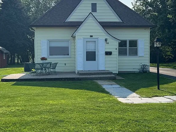 705 Adams St, Cumberland, IA 50843