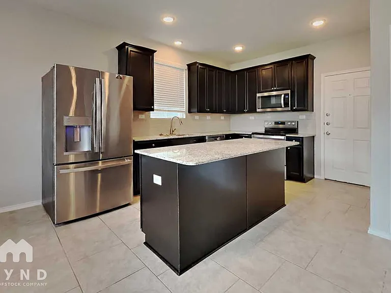 10327 Dunlap — Photo 8