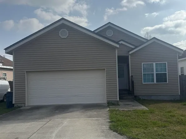 2077 Ravier Ln, Sunshine, LA 70780