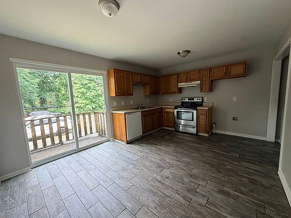 4th image of 8702 White Rock Ln APT C