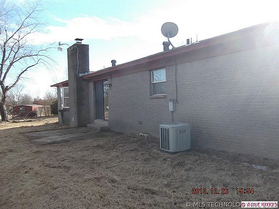 4th image of 9309 Hillcrest Dr
