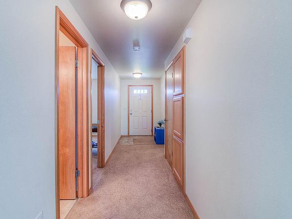 2nd image of 502 Virginia Ct
