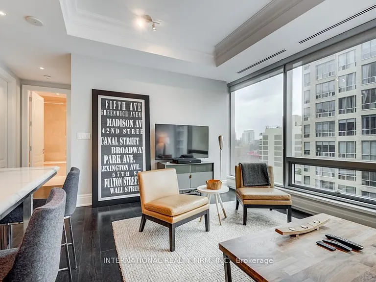 55 Scollard St #702 — Photo 12